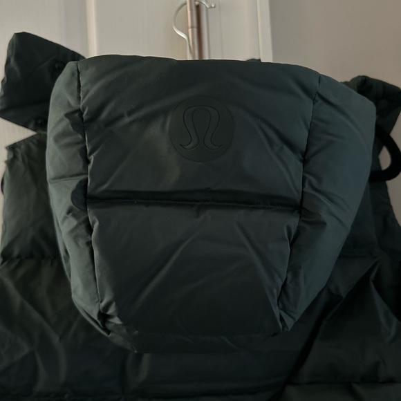 NWT Wunder Puff Cropped Vest - Legacy Green - Picture 3 of 4